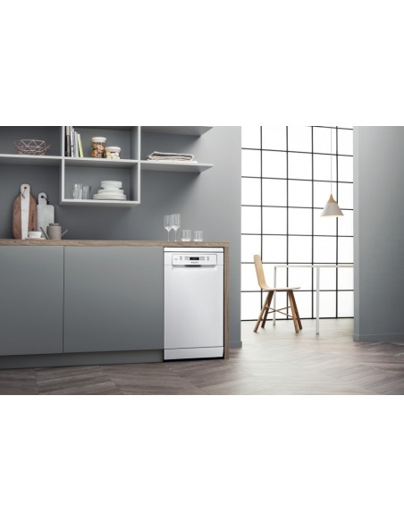 hotpoint-lavasthsfc3t127c-45cm-a-10-copertivasoio-portaposateinvertermezzo-carico-hsfc3t127c-5.jpg