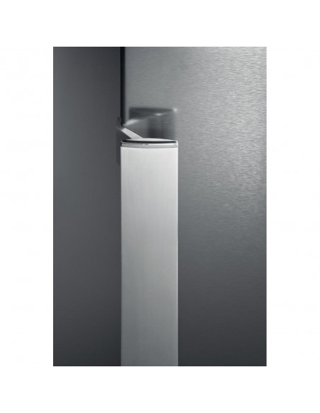 whirlpool-frigowt70e-952-x-inox-e-h-p-l-190x725x70no-frost-8.jpg